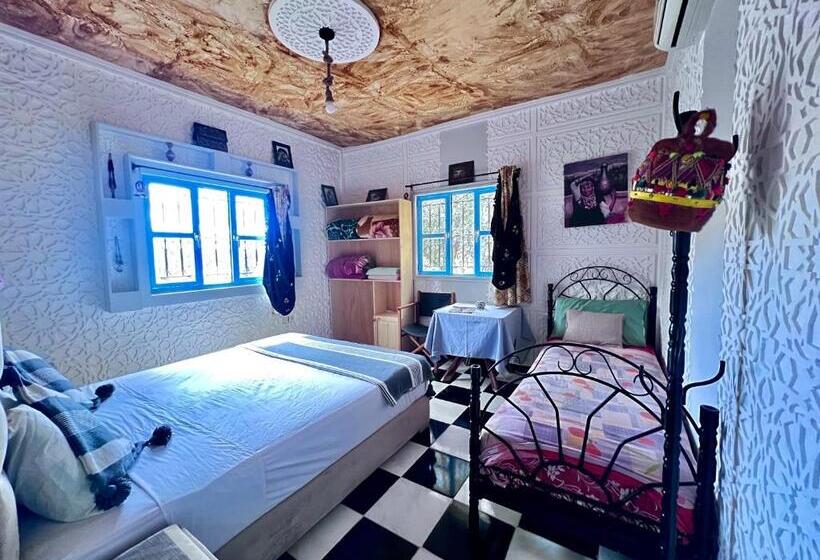 اتاق استاندارد با چشمانداز کوهستان, La Maison Traditionnelle Hôtel Et Guesthouse
