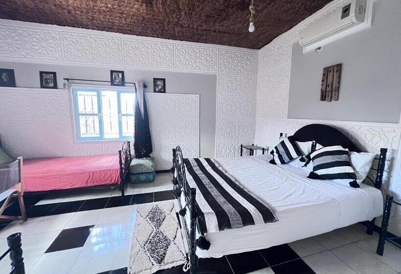 اتاق استاندارد با چشمانداز کوهستان, La Maison Traditionnelle Hôtel Et Guesthouse