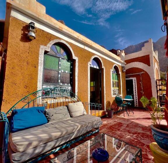 اتاق استاندارد با چشمانداز کوهستان, La Maison Traditionnelle Hôtel Et Guesthouse