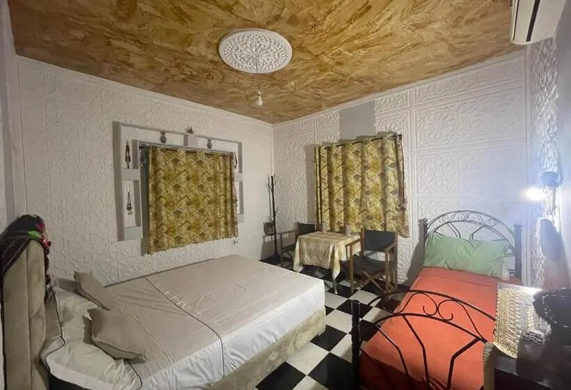 エコノミールーム, La Maison Traditionnelle Hôtel Et Guesthouse