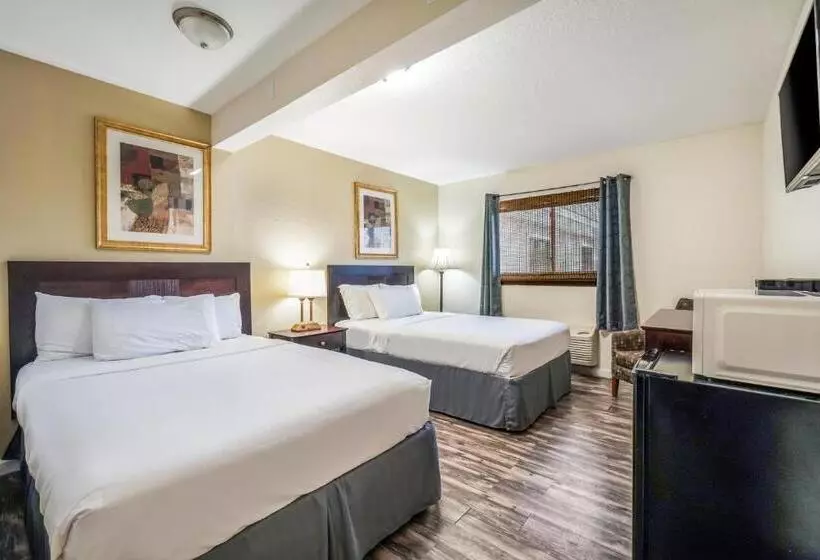 ２ダブルベッドのスタンダードルーム, Americas Best Value Inn Marquette