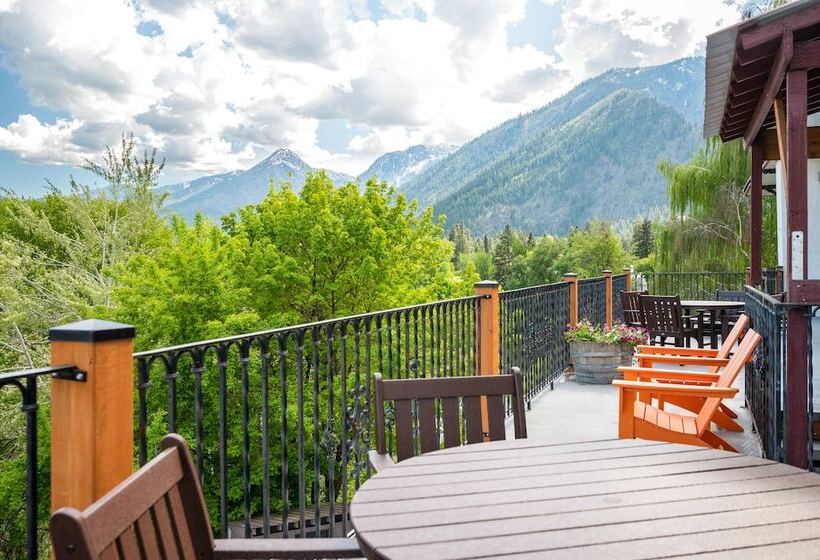 スタンダードルーム, Leavenworth