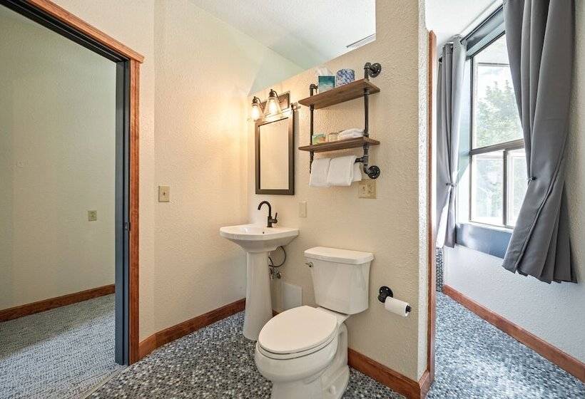 スタンダードルーム, Leavenworth