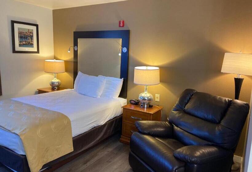 Люкс Кровать Кинг, Toppenish Inn And Suites