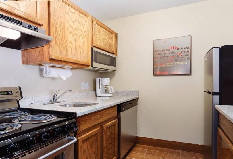 إستوديو قياسى, Towneplace Suites Salt Lake City Layton