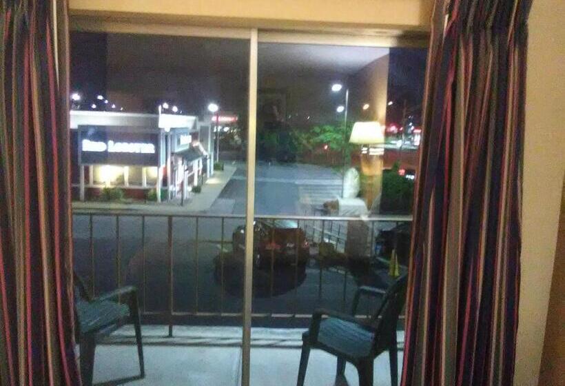 豪华房间, Travelodge By Wyndham Bloomington