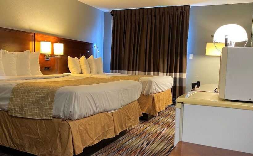 ２ダブルベッドのスタンダードルーム, Travelodge By Wyndham Bloomington