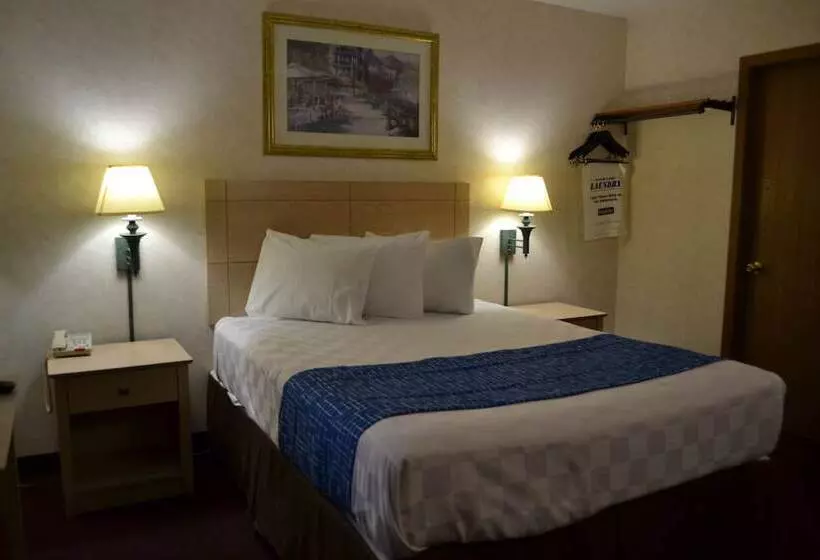 سوییت, Travelodge By Wyndham Niagara Falls   New York