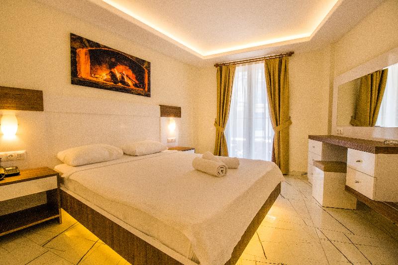 스위트 킹사이즈 침대, Travelodge By Wyndham Niagara Falls   New York