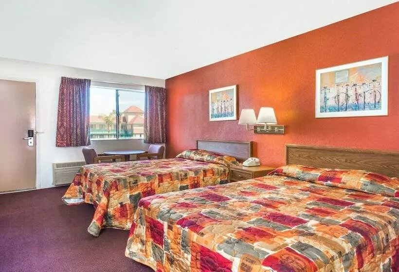 スイート, Superior Suites Phoenix Mesa