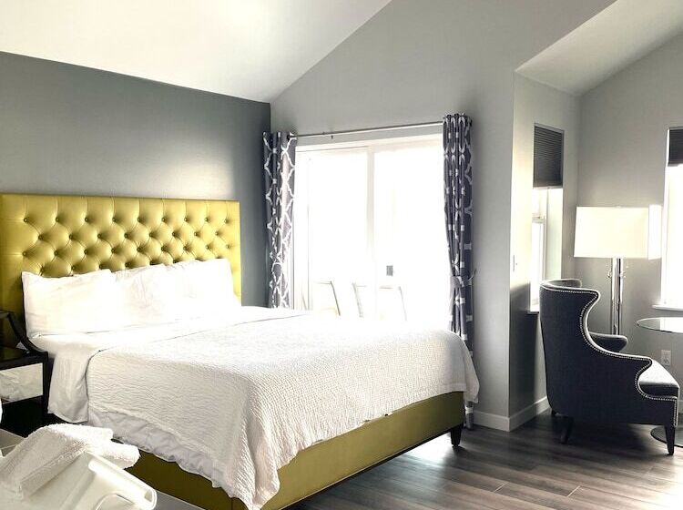 غرفة بريميوم, Tides Inn & Suites