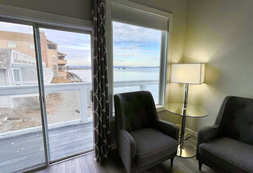 غرفة قياسية, Tides Inn & Suites