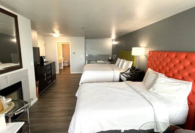 Номер Премиум, Tides Inn & Suites