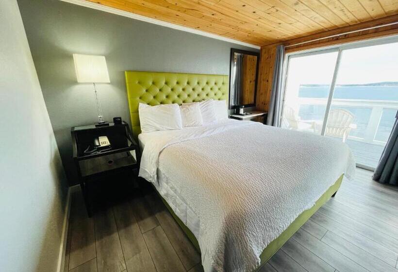 غرفة قياسية سرير كينج, Tides Inn & Suites