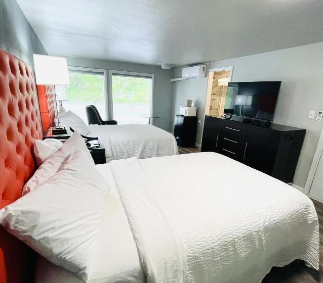 غرفة قياسية, Tides Inn & Suites