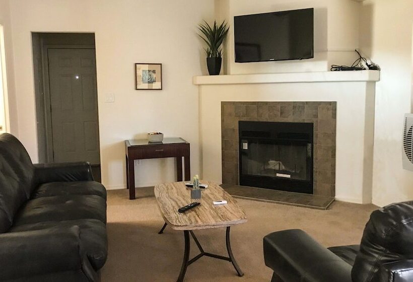 Дом 4 Спальни, Ticaboo Lodge