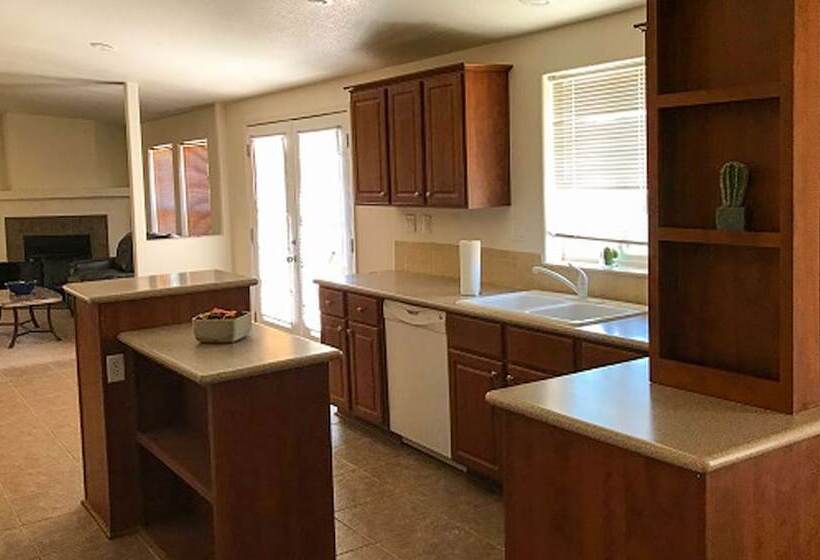 4 Yatak Odalı Ev, Ticaboo Lodge