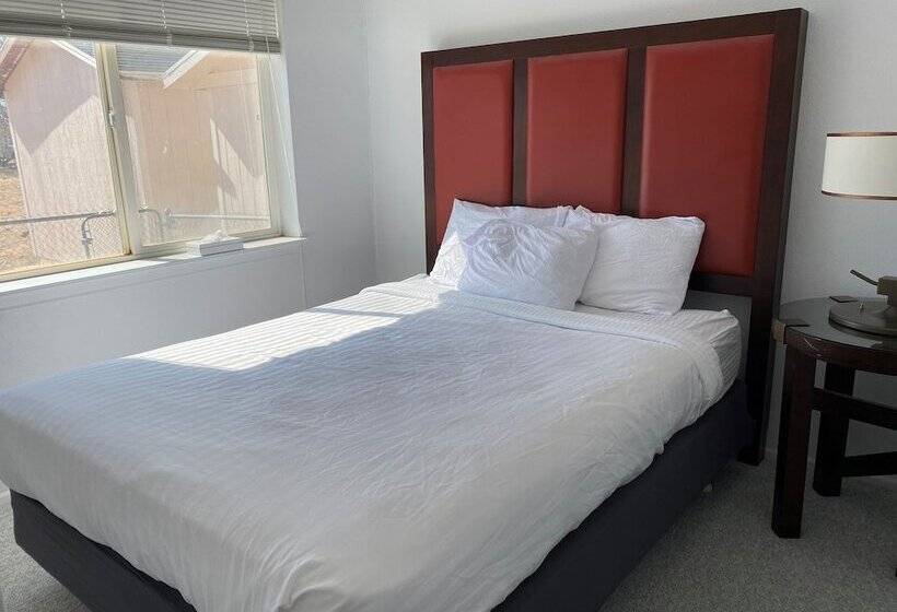 4 Yatak Odalı Ev, Ticaboo Lodge