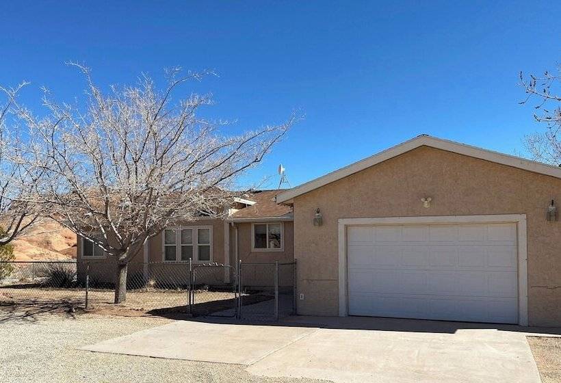 4 Yatak Odalı Ev, Ticaboo Lodge