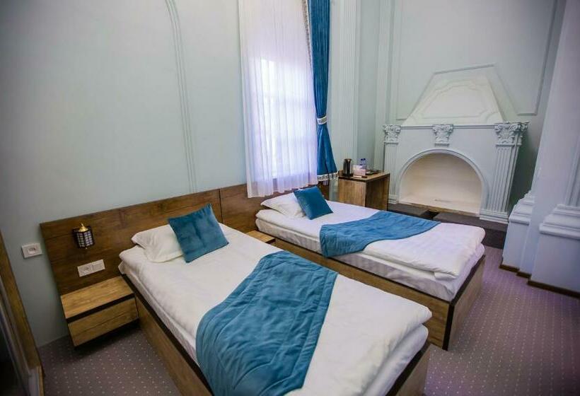 Habitació Estàndard, Art House