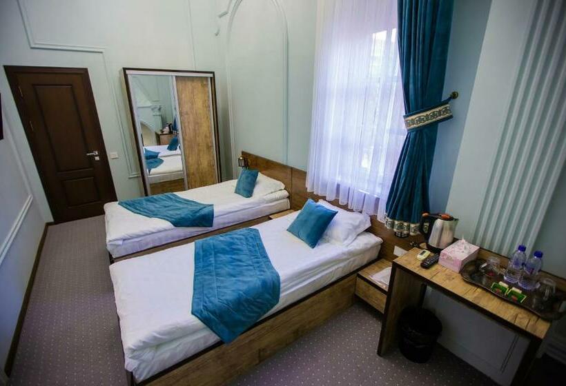 Habitació Estàndard, Art House