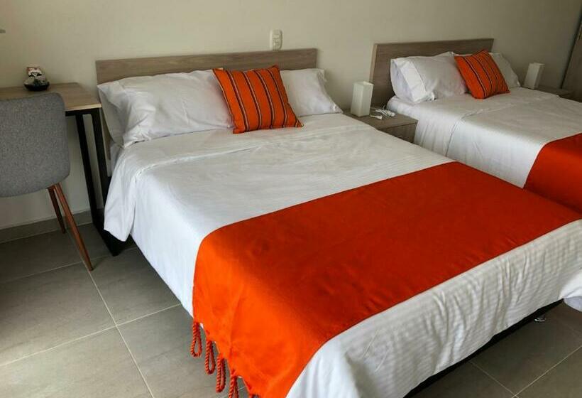 اتاق خانوادگی, Boutique La Ceiba