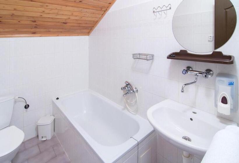 غرفة كلاسيكية رباعية, Pension Inge