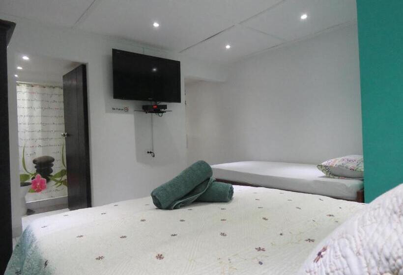 Студия Стандарт, Posada J&j Forbes  2