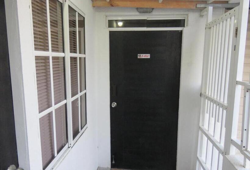 Студия Стандарт, Posada J&j Forbes  2