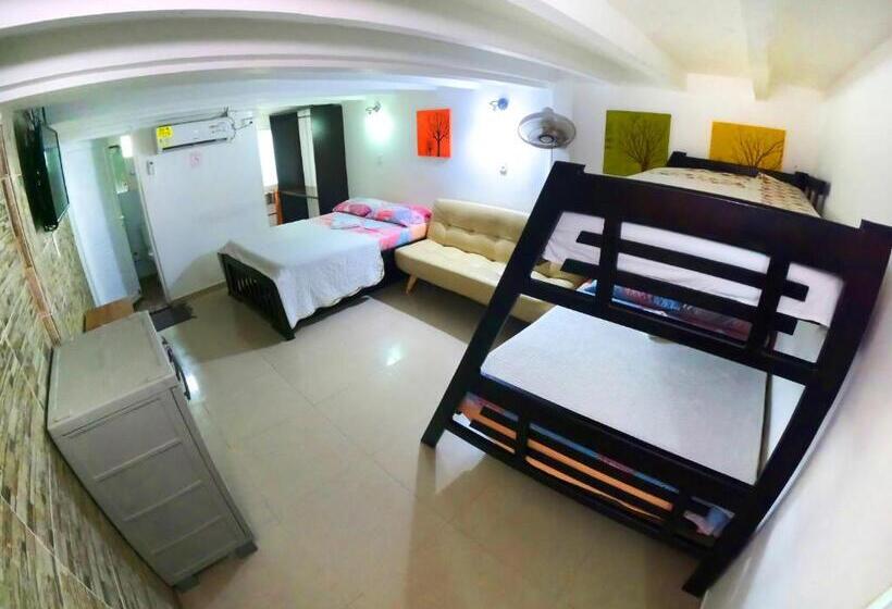 Семейный Номер, Posada J&j Forbes  2