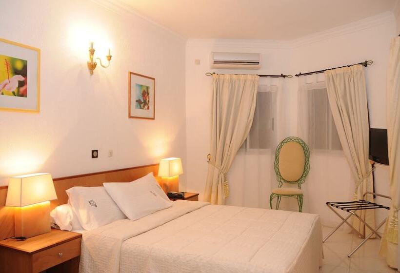 استودیوی استاندارد, Les Résidences Dippoka