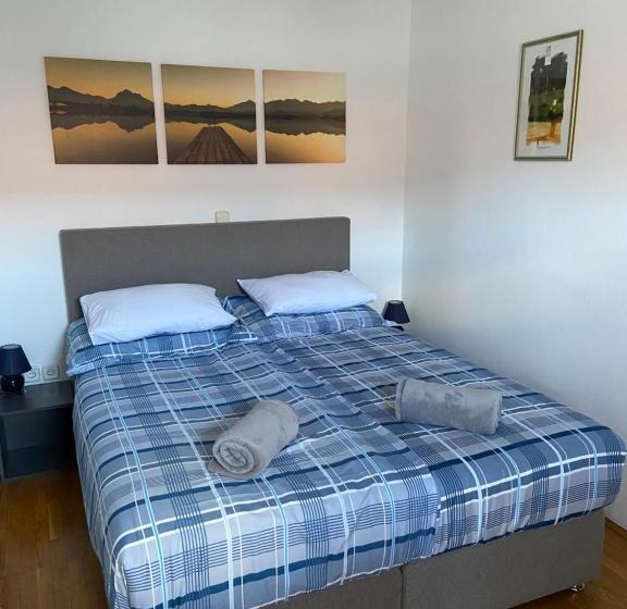 آپارتمان 1 خوابه با بالکن, B&b Vidmar, Lesce Bled