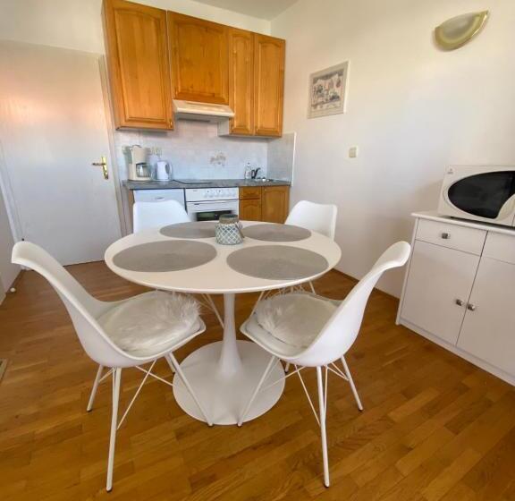 آپارتمان 1 خوابه با چشمانداز باغ, B&b Vidmar, Lesce Bled