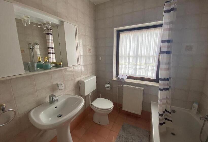 آپارتمان 1 خوابه با چشم‌انداز باغ, B&b Vidmar, Lesce Bled