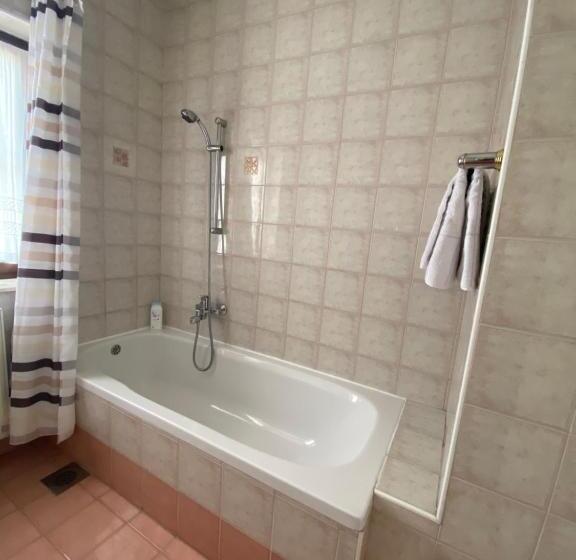 آپارتمان 1 خوابه با چشمانداز باغ, B&b Vidmar, Lesce Bled