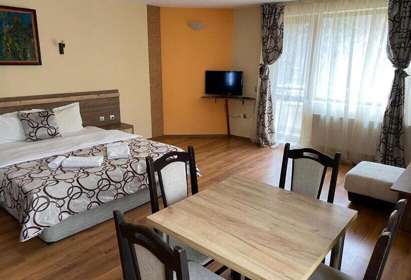 סטודיו דלוקס, Kot Garden Guest House