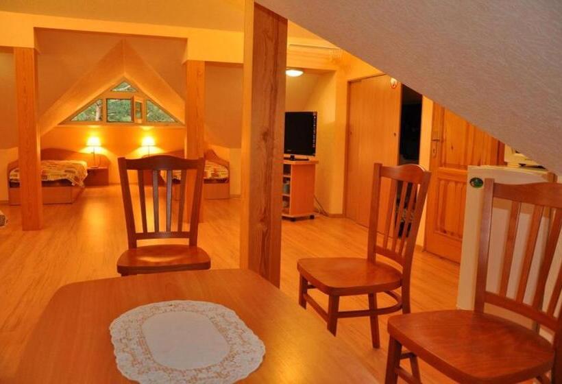 اتاق استاندارد چهار تخته, Vila Krantas