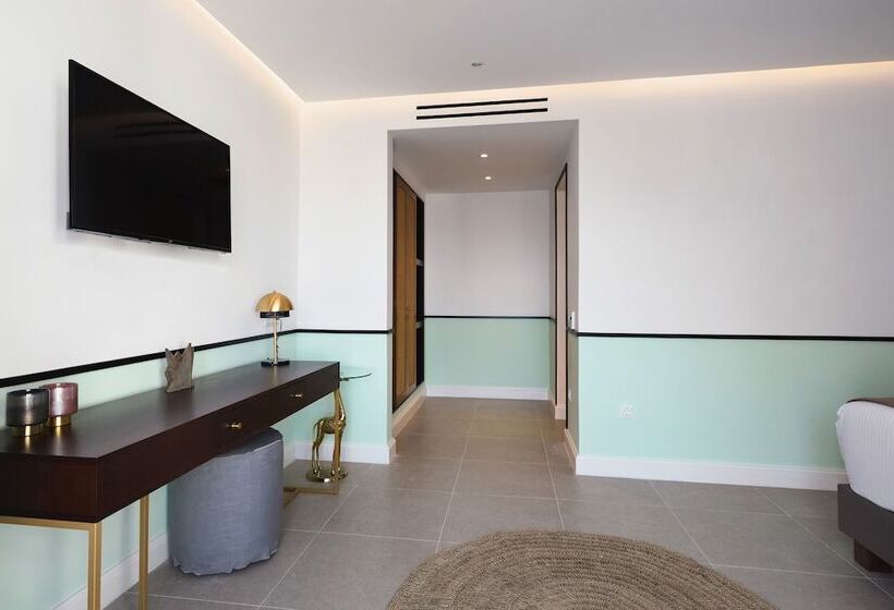 Полулюкс Вид на Бассейн, Alleys All Suite Hotel & Spa