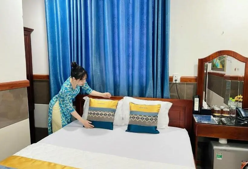 اتاق استاندارد, Gia Hân