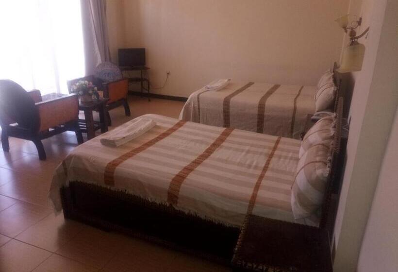 اتاق لوکس سه تخته, Honey Land Hotel Lalibela