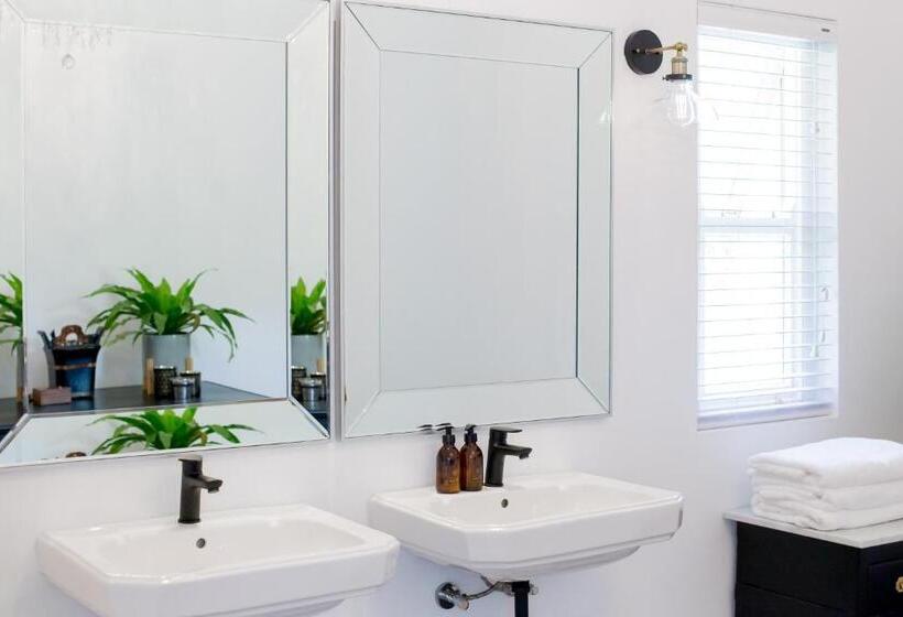 Deluxe Room Mountain View, Maison Montagne