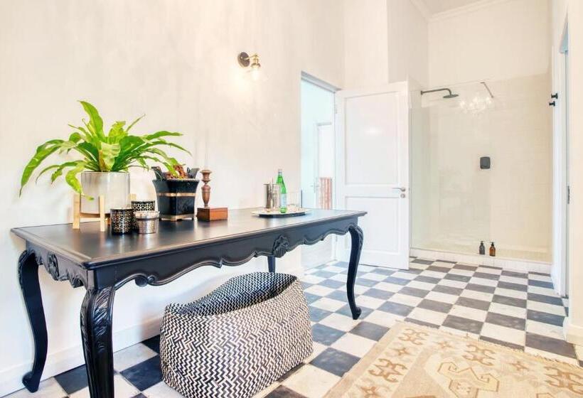 Deluxe Room Mountain View, Maison Montagne