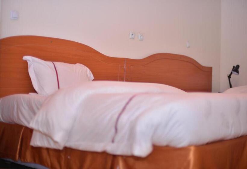 اتاق لوکس, Igitego