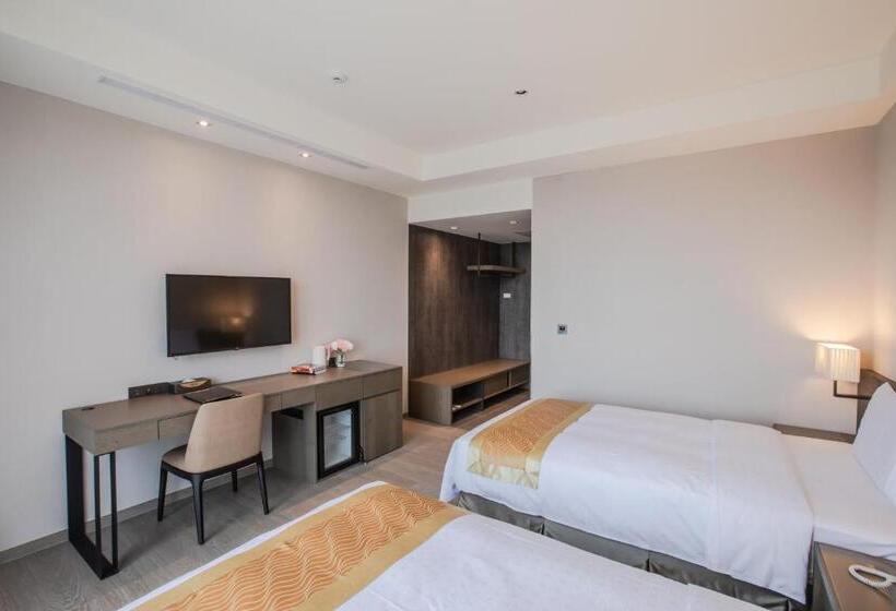 اتاق اکونومی, Jin Shi Hu