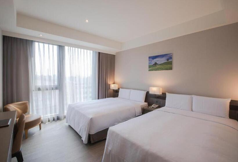 Economy Quadruple Room, Jin Shi Hu