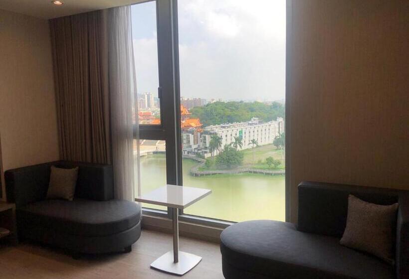 اتاق خانوادگی, Jin Shi Hu