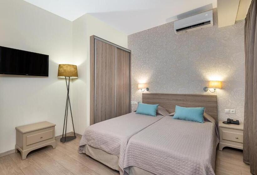 1 Bedroom Apartment Pool View, Icarus Apartments