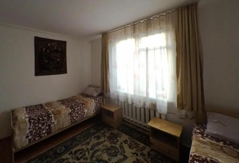 اتاق استاندارد با سرویس بهداشتی مشترک, Guesthouse Alakol