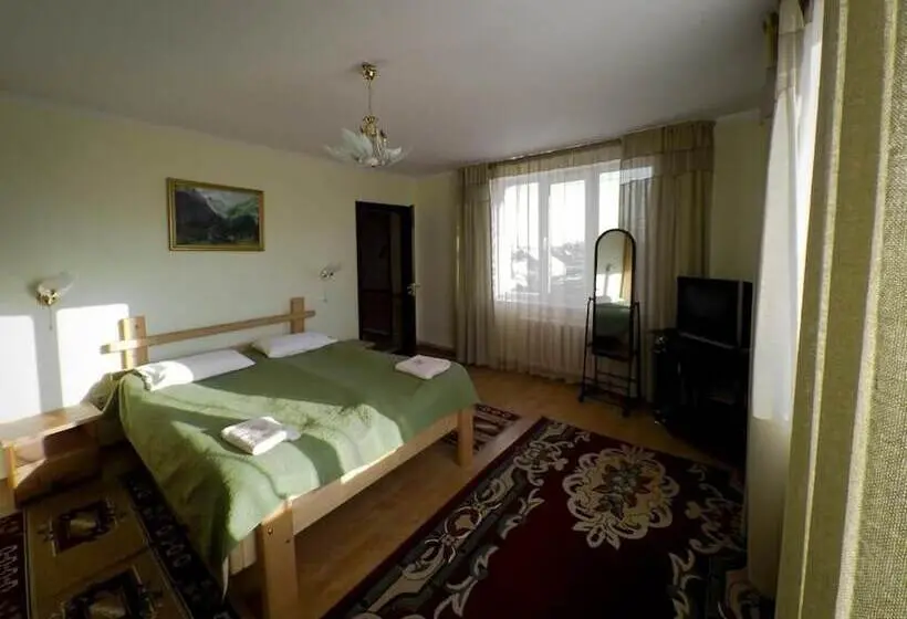 اتاق اکونومی, Guesthouse Alakol