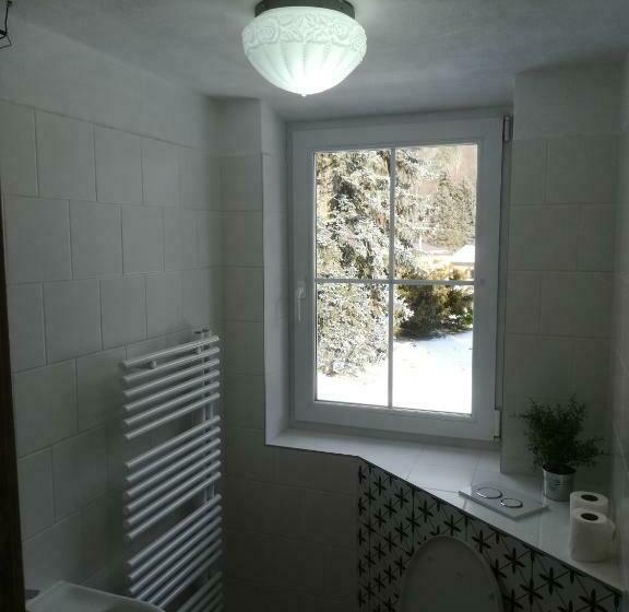 חדר סופריור, Lipanka